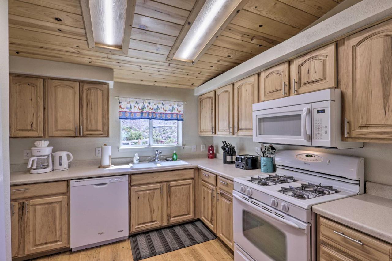 Rustic Bullhead City Retreat With Porch And Views מראה חיצוני תמונה